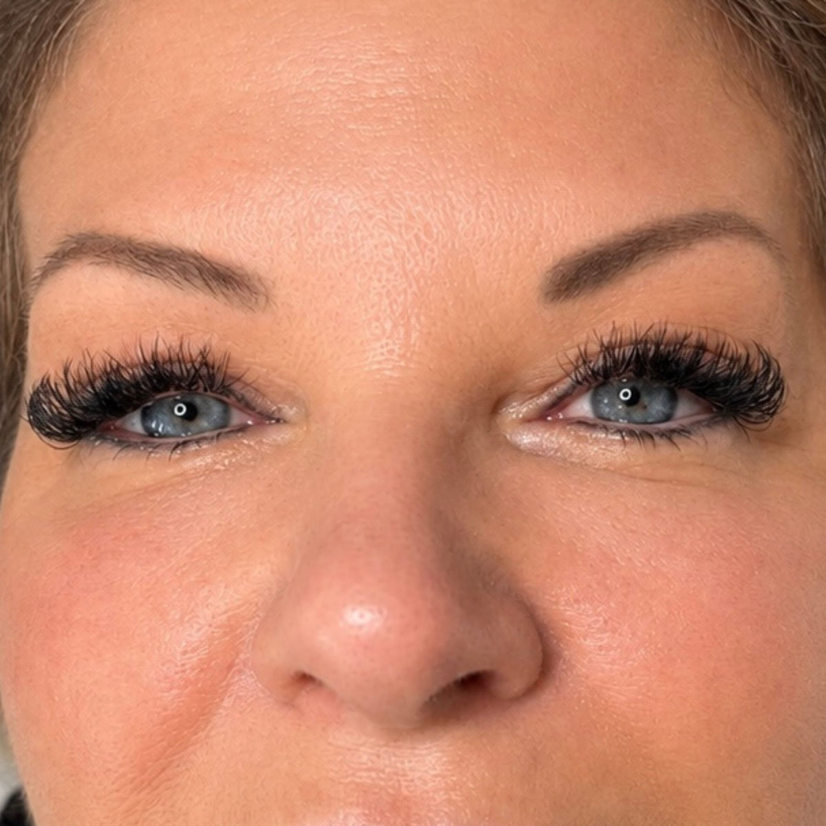 Extensions de cils UV - Pose complète