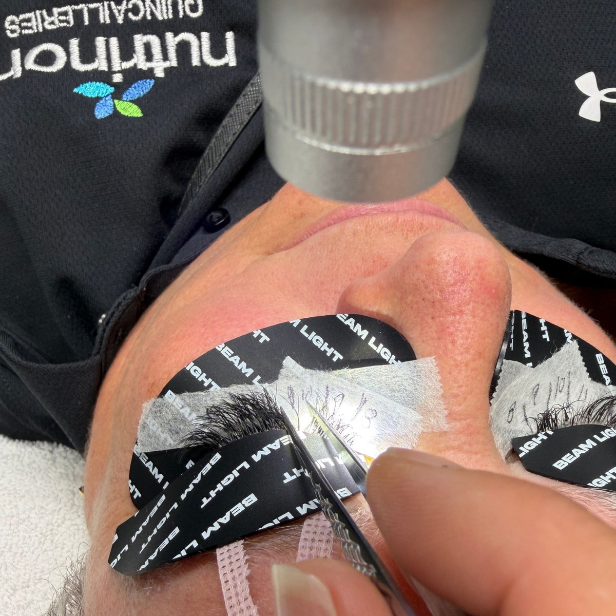 Extensions de cils UV - Pose complète