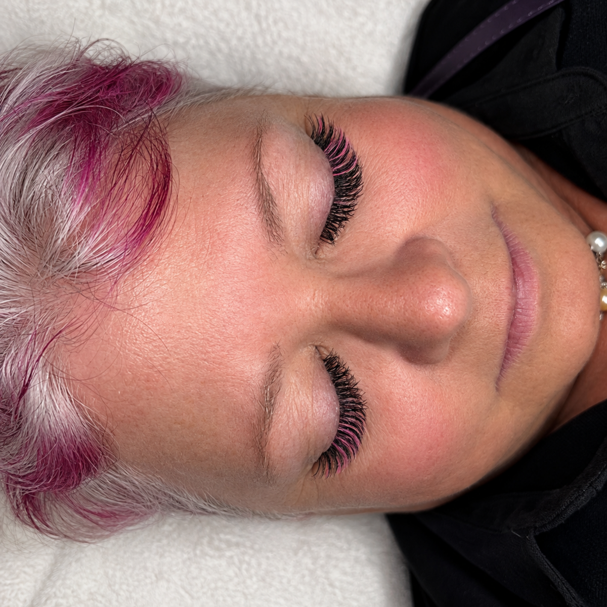 Pose complète d’extensions de cils — Styles variés