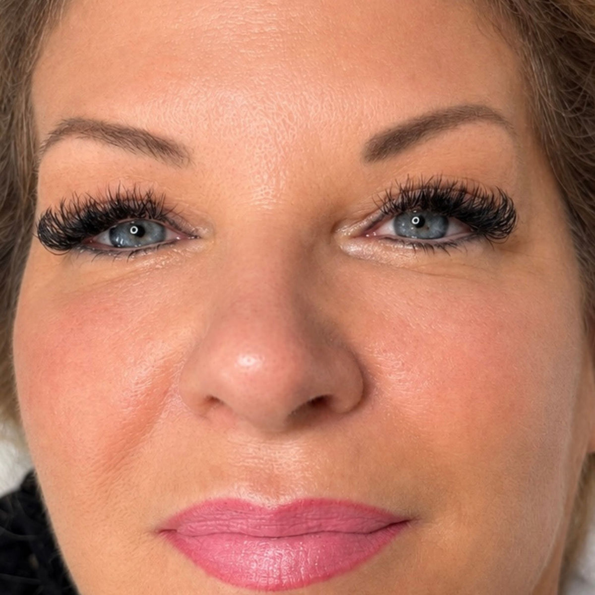 Extensions de cils UV - Pose complète