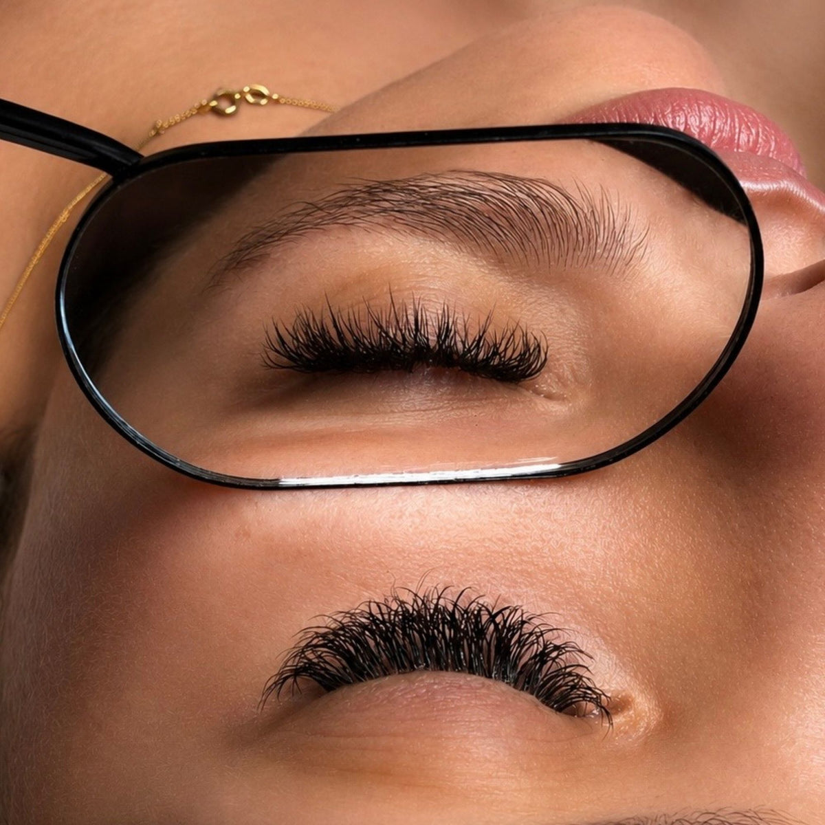 Extensions de cils UV - Pose complète