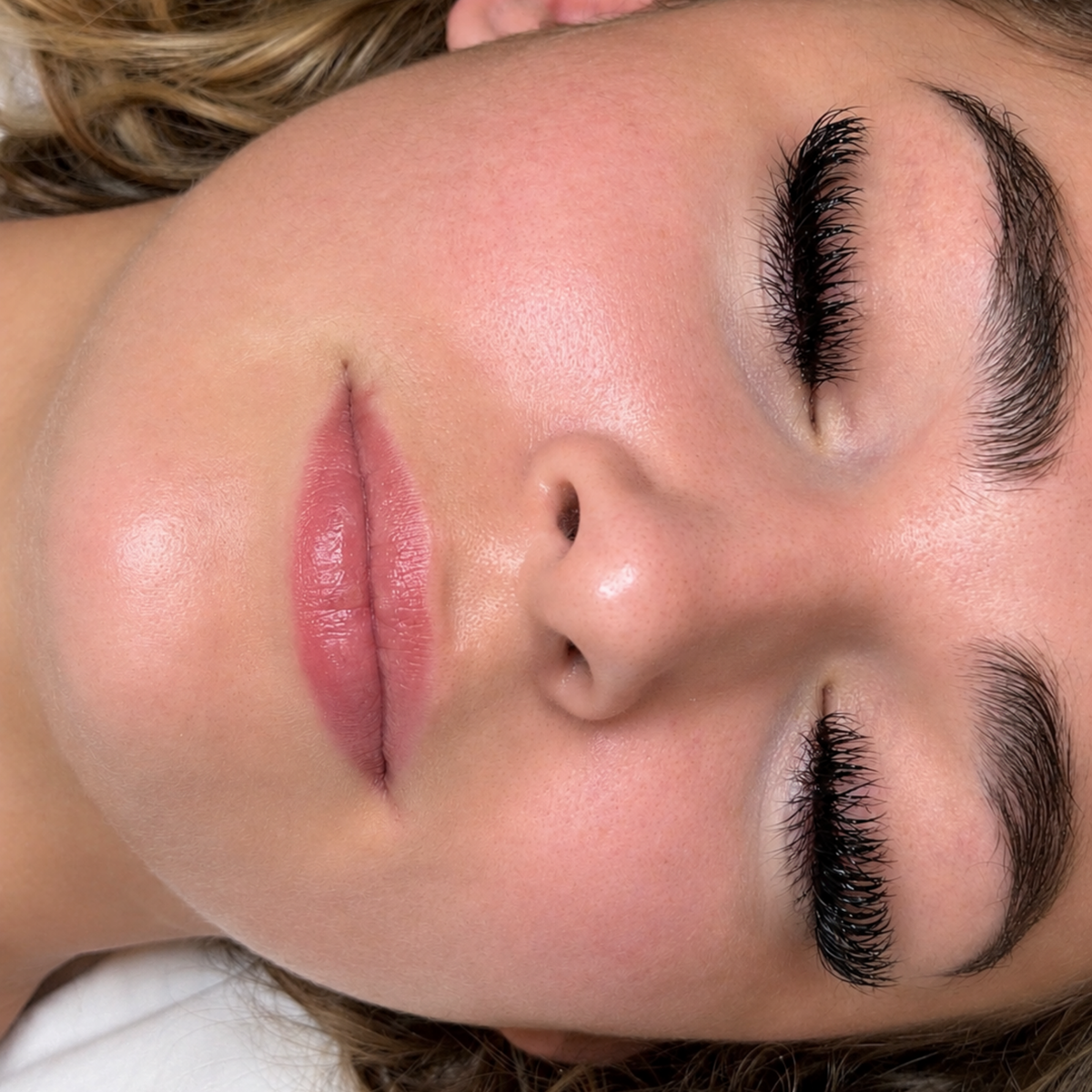 Extensions de cils UV - Pose complète