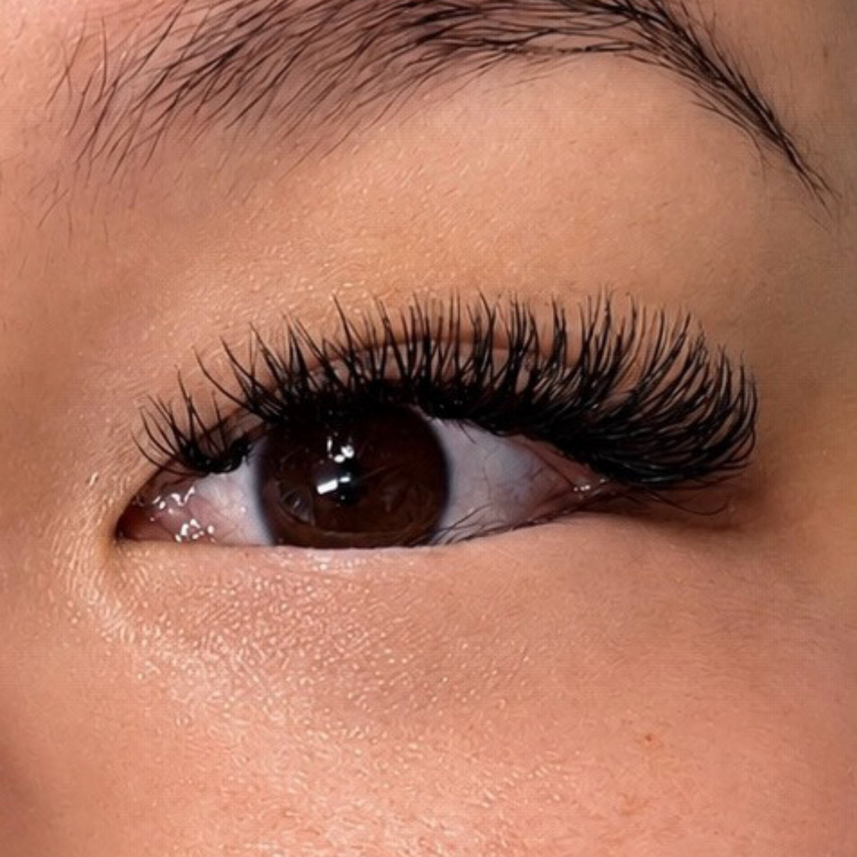Extensions de cils UV - Pose complète