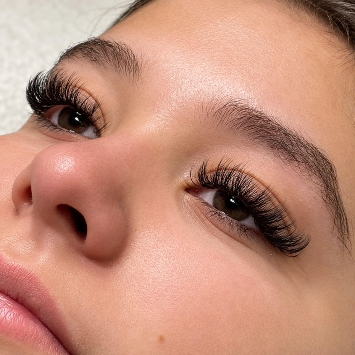 Extensions de cils UV - Pose complète