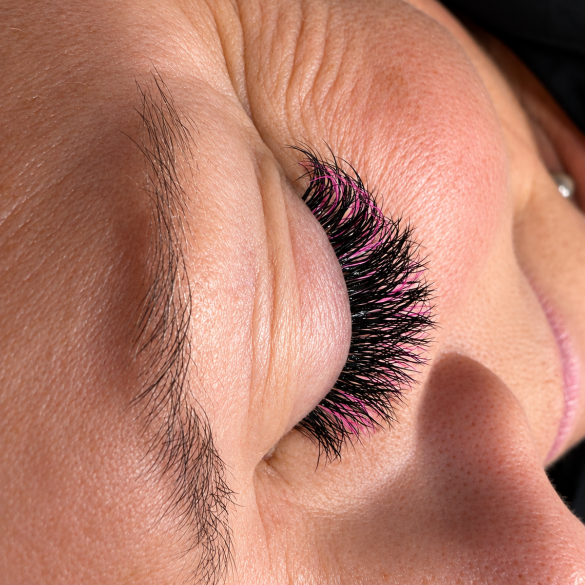 Pose complète d’extensions de cils — Styles variés